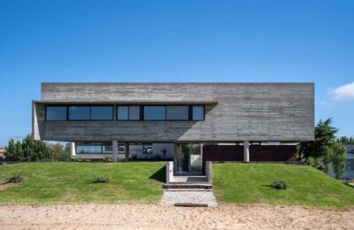 La Marina House: A Concrete Haven on the Buenos Aires Coast