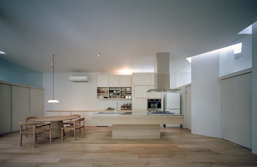 Embracing Tranquility: House in Sakai by FujiwaraMuro Architects