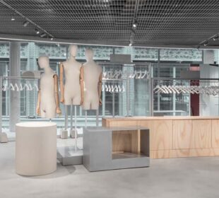 Redefining Tradition: La Samaritaine Store by ciguë